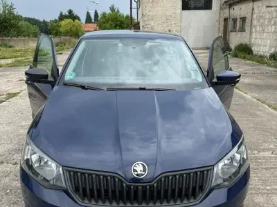 Gebraucht Skoda Fabia Active 60 PS (44 kW) 2017 Blau Limousine
