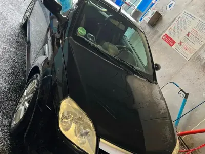 Gebraucht Opel Tigra 94 PS (69 kW) 2009 Schwarz Cabrio