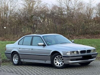 BMW 735
