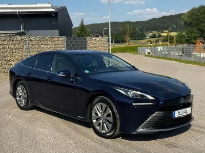 Gebraucht Toyota Mirai Executive 182 PS (133 kW) 2021 Dark blue mica Limousine