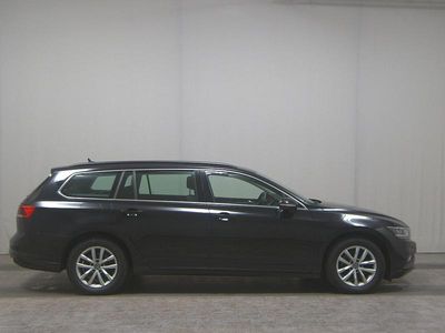 Usata VW Passat Business 122 CV (89 kW) 2024 Nero Station wagon