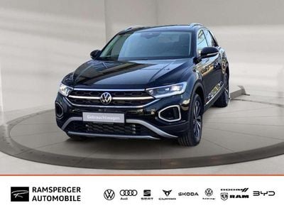 Neu VW T-Roc Style 150 PS (110 kW) 2025 Schwarz (grenadillschwarz metallic) SUV