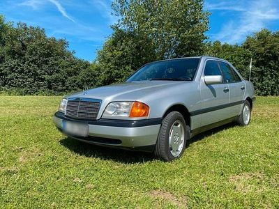 Brugt Mercedes C220 150 HK (110 kW) 1995 Sølv Sedan