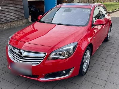 Usata Opel Insignia 140 CV (102 kW) 2014 Rosso Station wagon