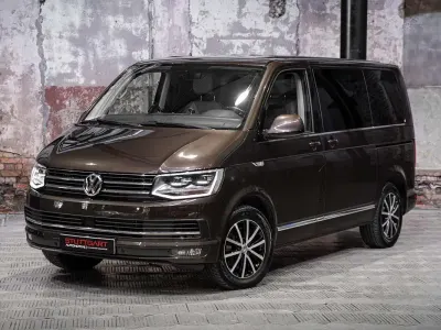 Gebraucht VW Multivan Highline 204 PS (150 kW) 2015 Chestnut brown metallic Van / Kleinbus