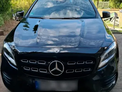 Gebraucht Mercedes GLA200 AMG line 136 PS (100 kW) 2017 Schwarz SUV
