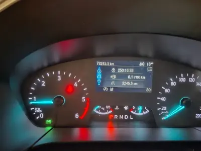 Gebraucht Ford Kuga Cool & Connect 190 PS (139 kW) 2022 Grau SUV