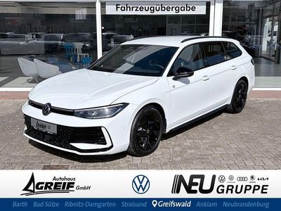 Usata VW Passat R-line 150 CV (110 kW) 2025 Bianco Station wagon