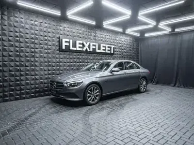 Gebraucht Mercedes E300 Avantgarde 211 PS (155 kW) 2021 Selenitgrau  metalliclack Limousine