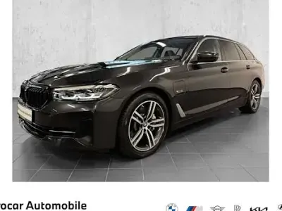 Usata BMW 520 Sport Line 184 CV (135 kW) 2022 Grigio Station wagon