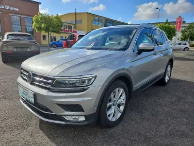 Gebraucht VW Tiguan Highline 150 PS (110 kW) 2016 Tungsten silver metallic SUV