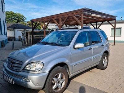 Silber Gebraucht 2004 Mercedes ML270 SUV | 4.999 €