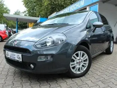 Gebraucht Fiat Punto Young 69 PS (50 kW) 2016 Grau Kleinwagen