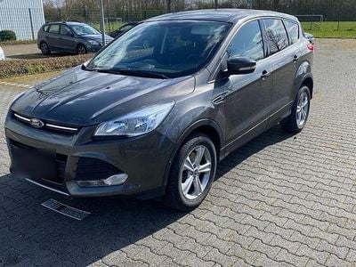 Gebraucht Ford Kuga Individual 150 PS (110 kW) 2015 Grau SUV