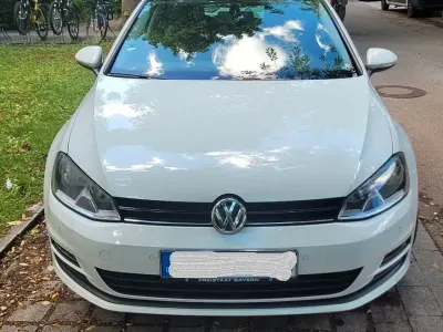 Gebraucht VW Golf VII Comfortline 86 PS (63 kW) 2014 Weiß Limousine