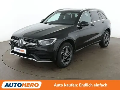 Gebraucht Mercedes GLC300e AMG line 320 PS (235 kW) 2021 Schwarz SUV