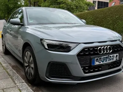 Gebraucht Audi A1 Sportback Advanced 95 PS (69 kW) 2021 Grau Kleinwagen