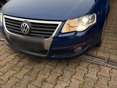 Gebraucht VW Passat 105 PS (77 kW) 2007 Blau Kombi