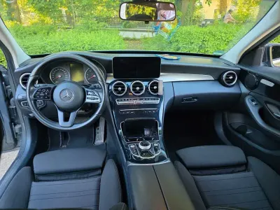 Gebraucht Mercedes C200 150 PS (110 kW) 2018 Grau Kombi
