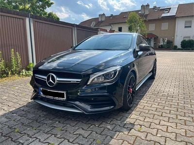 Mercedes CLA45 AMG
