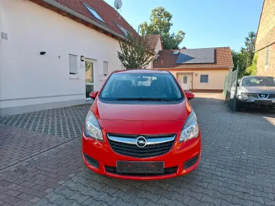 Gebraucht Opel Meriva 110 PS (80 kW) 2014 Rot Van / Kleinbus