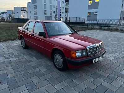Rot Gebraucht 1991 Mercedes 190 Limousine | 5.500 €