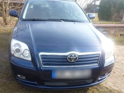 Gebraucht Toyota Avensis 129 PS (94 kW) 2004 Blau Kombi