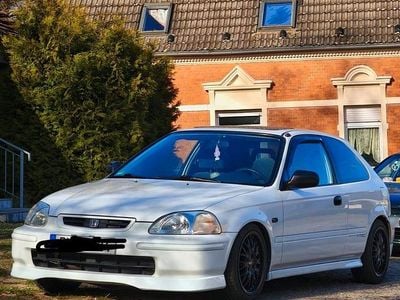 Second-hand Honda Civic 90 CP (66 kW) 1996 Alb Hatchback