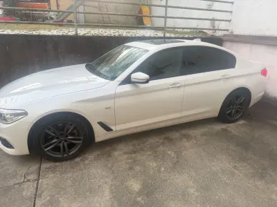 Używany BMW 520 M Sport 190 KM (139 kW) 2017 Biały Sedan/Limuzyna