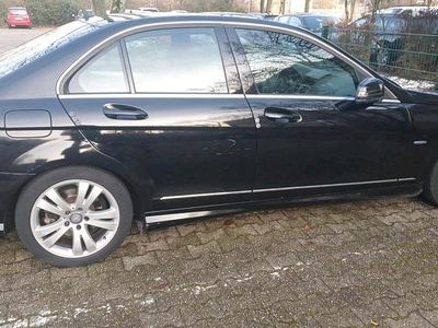 Gebraucht Mercedes 220 Avantgarde 2011 Schwarz Limousine