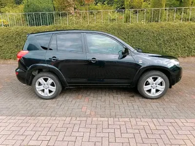 Gebraucht Toyota RAV4 177 PS (130 kW) 2006 Schwarz SUV
