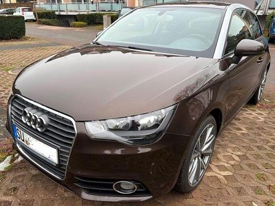 Gebraucht Audi A1 Attraction 86 PS (63 kW) 2012 Braun Kleinwagen