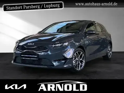 Gebraucht Kia Ceed Spirit 140 PS (102 kW) 2025 Grau Kleinwagen