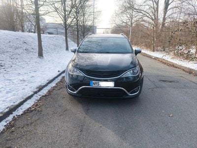 Gebraucht Chrysler Pacifica 264 PS (194 kW) 2017 Schwarz Van / Kleinbus