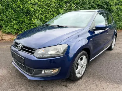 Gebraucht VW Polo Life 69 PS (50 kW) 2013 Blau Kleinwagen