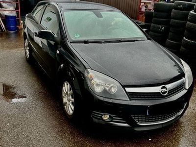 Opel Astra GTC