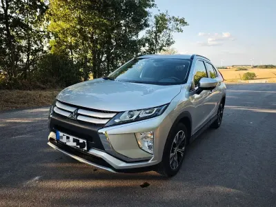 Gebraucht Mitsubishi Eclipse Cross Active 163 PS (119 kW) 2019 Silber SUV