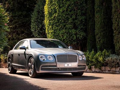 Silber Gebraucht 2015 Bentley Flying Spur Limousine | 89.000 € (Teuer)