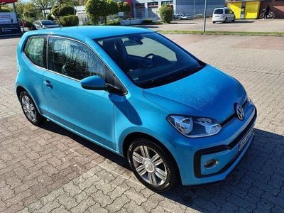 Usata VW up! high up! 90 CV (66 kW) 2017 Blu Utilitaria
