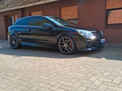 Schwarz Gebraucht 2009 Opel Astra Cabriolet Cabrio | 6.800 €