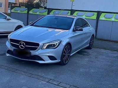 Gebraucht Mercedes CLA200 156 PS (114 kW) 2013 Silber Coupé