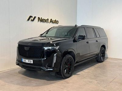 Schwarz Gebraucht 2023 Cadillac Escalade SUV | 86.394 € (Teuer)