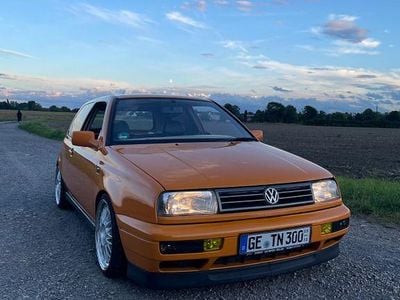 Usata VW Golf III 90 CV (66 kW) 1991 Arancione Utilitaria