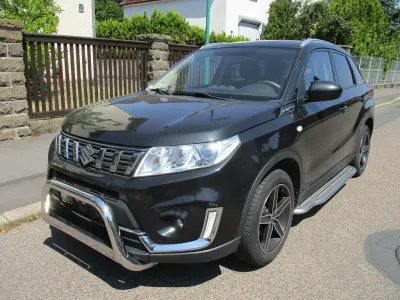 Gebraucht Suzuki Vitara Comfort 111 PS (81 kW) 2020 Schwarz SUV