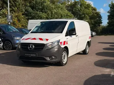 Gebraucht Mercedes e-Vito 85 kW (116 PS) 2022 Arktikweiß Van