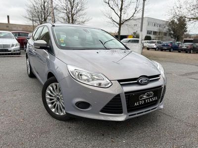 Gebraucht Ford Focus Trend 101 PS (74 kW) 2014 Silber Limousine