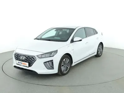 Gebraucht Hyundai Ioniq Premium 141 PS (103 kW) 2021 Weiß Kleinwagen