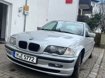 BMW 325