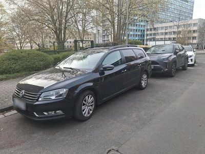 Gebraucht VW Passat 140 PS (102 kW) 2012 Schwarz Kombi