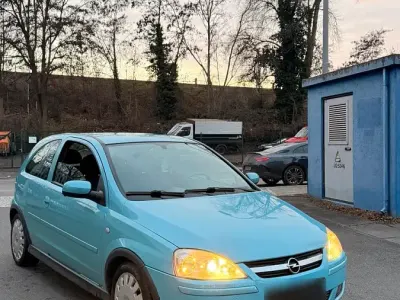 Używany Opel Corsa 60 KM (44 kW) 2006 Niebieski Hatchback